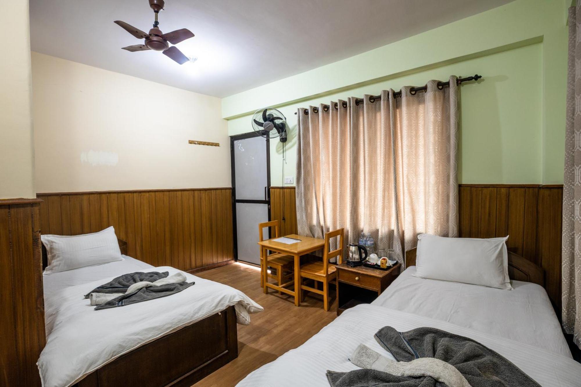 Hotel Harmony & Little Bites Bistro Lalitpur Exterior foto