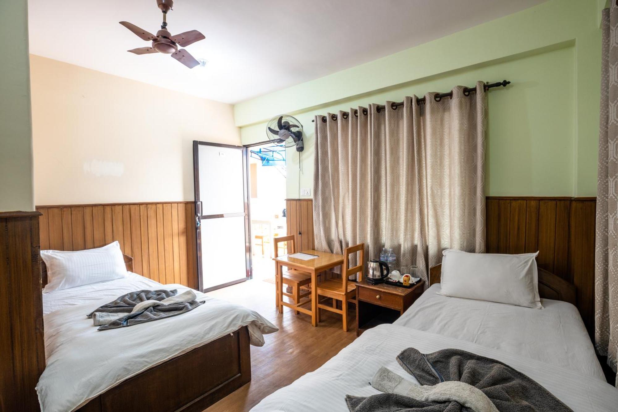 Hotel Harmony & Little Bites Bistro Lalitpur Exterior foto