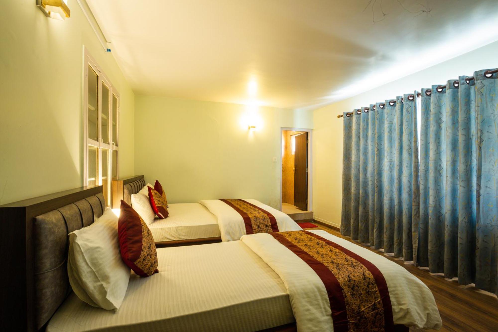 Hotel Harmony & Little Bites Bistro Lalitpur Exterior foto